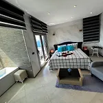Βίλα Mavi Panorama Çeşme