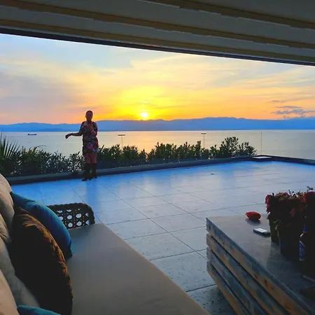 Mavi Panorama Cesme