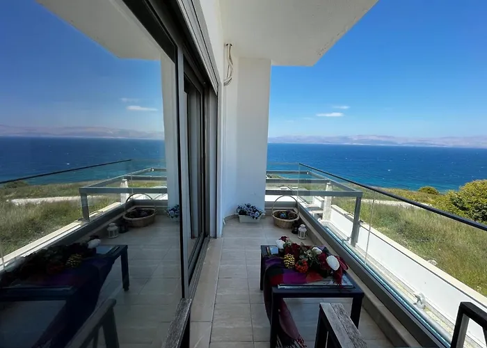 Mavi Panorama Кешме